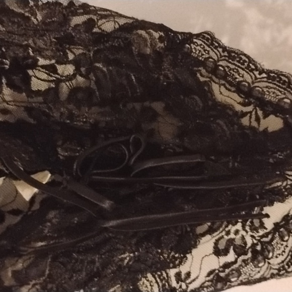 A vintage Victoria's Secret gold label lingerie - Picture 11 of 11